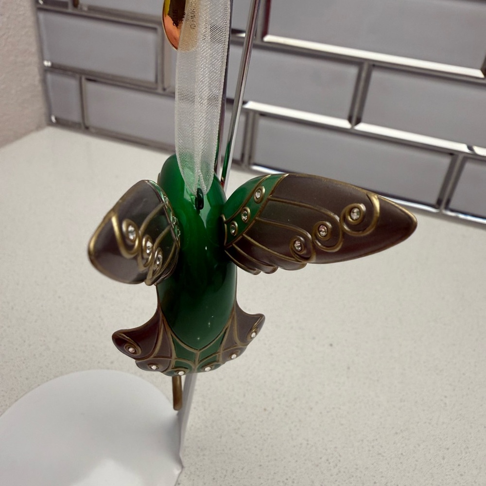Hallmark Keepsake Ornament Dazzling Hummingbird 2016 Christmas - Picture 9 of 16